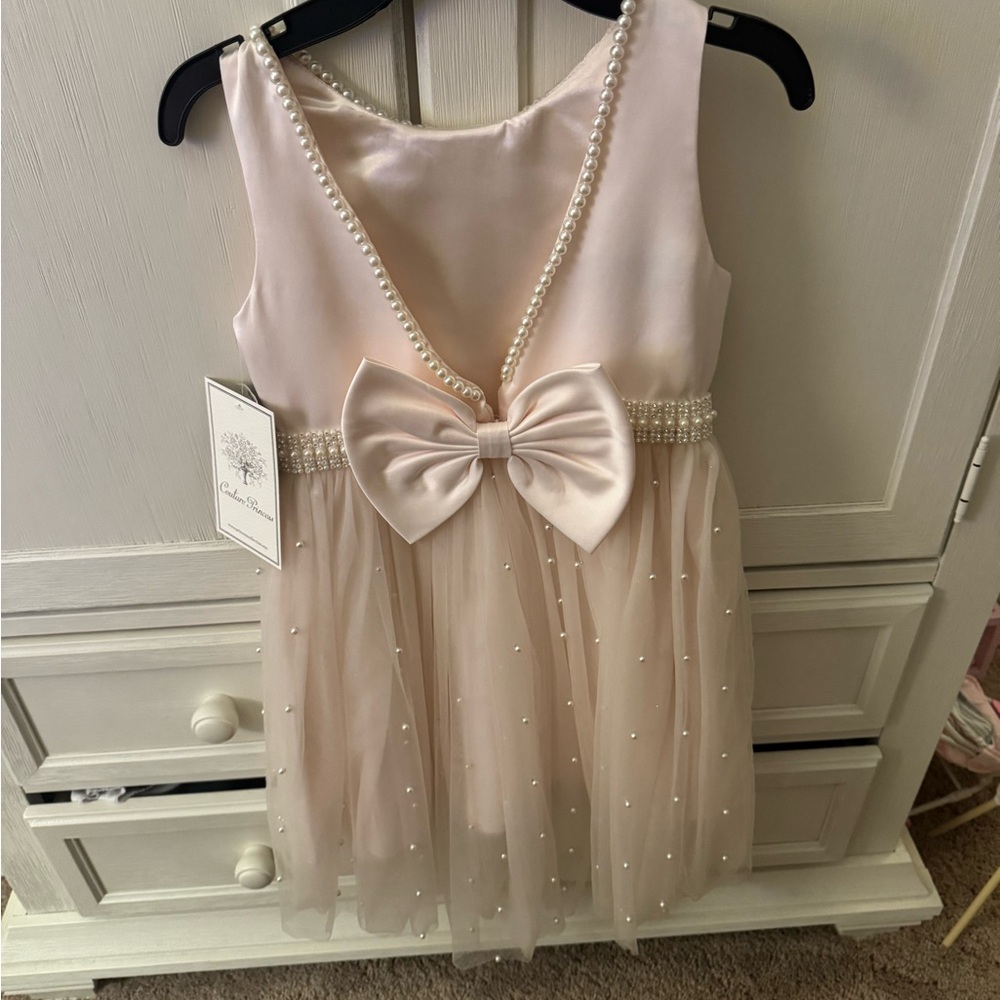 Girls dress